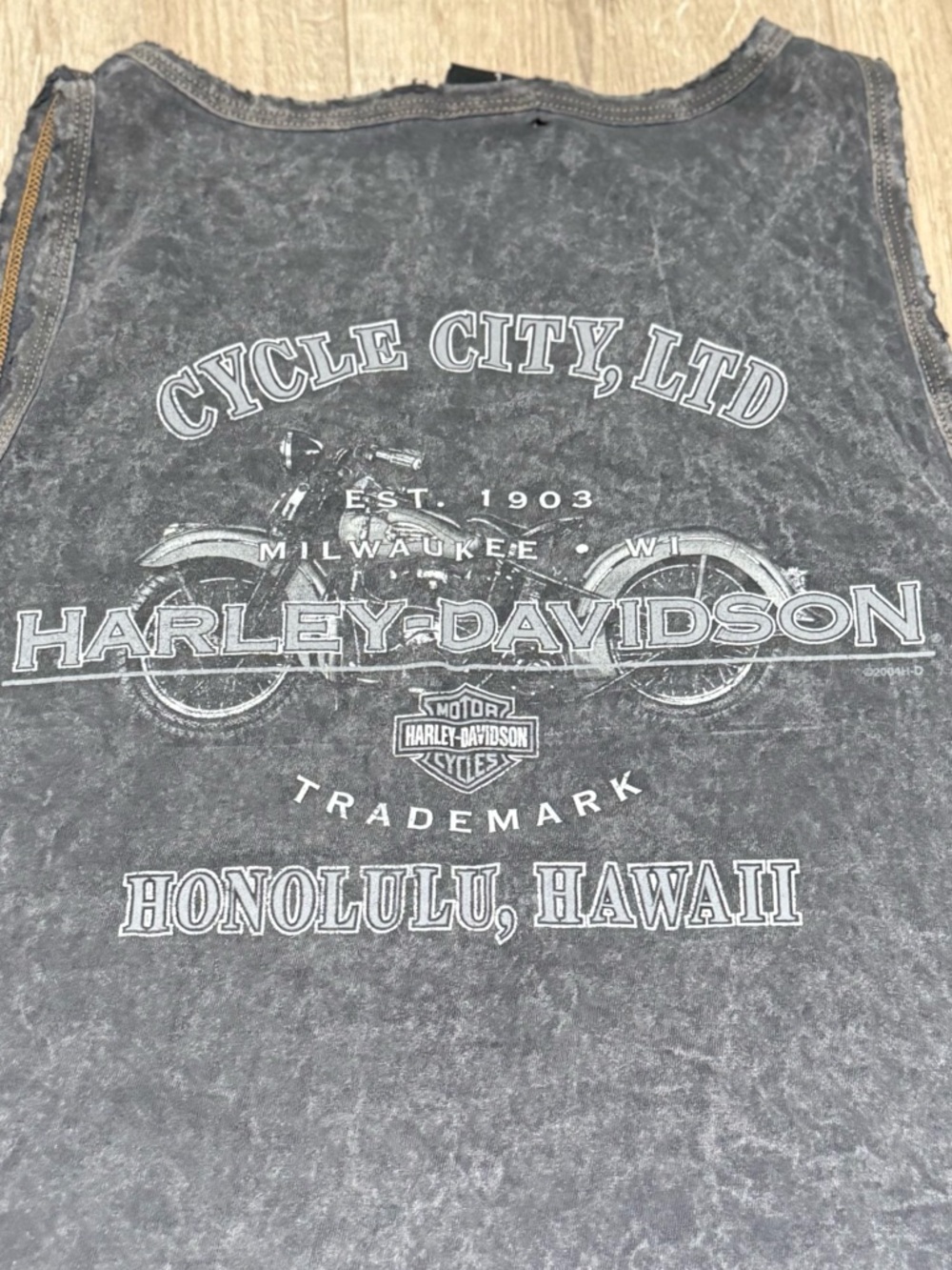 Authentic Harley-Davidson Hawaii Washed Charcoal Gray Graphic Muscle Tank Large - Picture 8 of 10